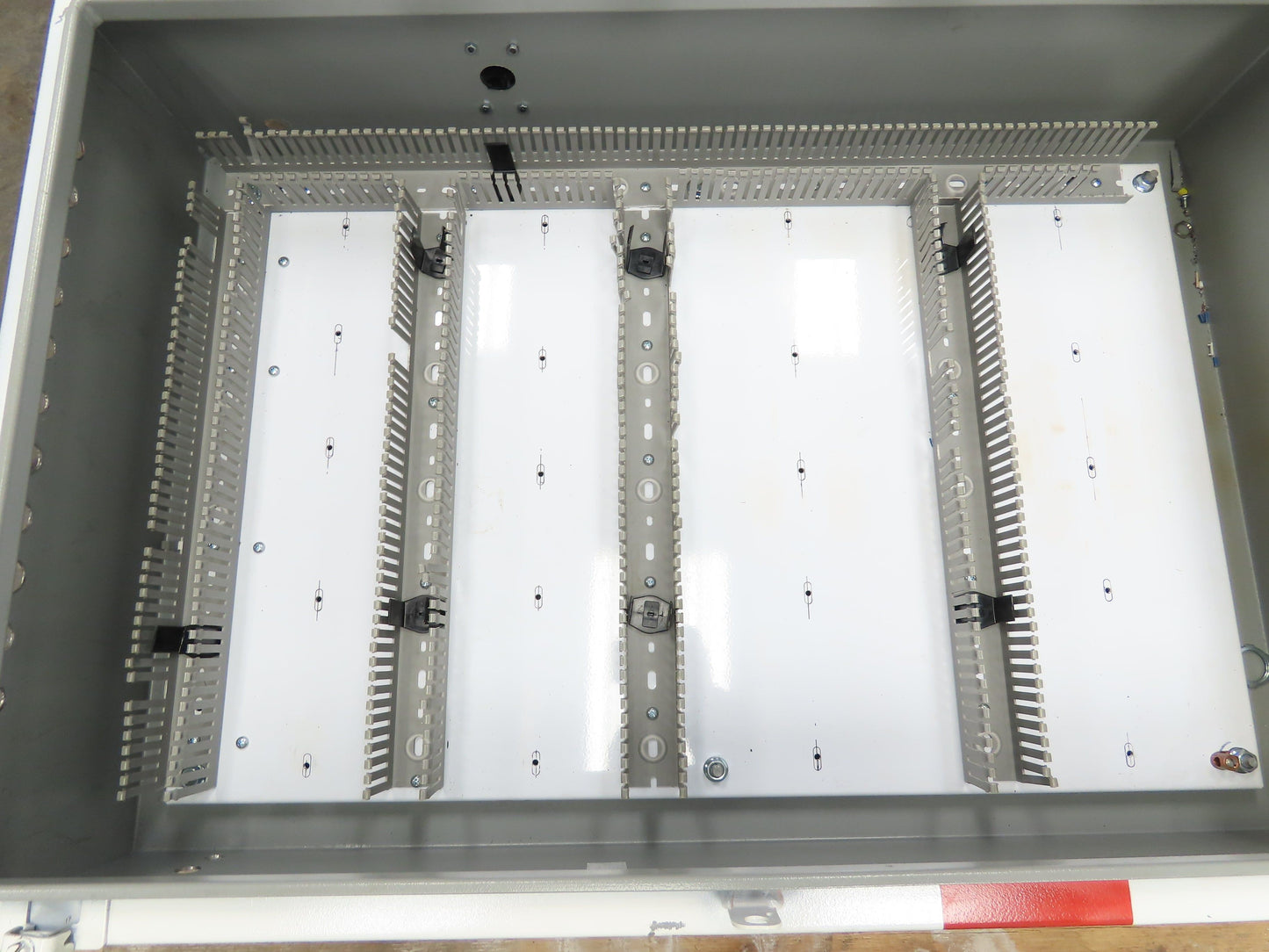 Wiegmann N12362408 Electric Enclosure 26x24x8" Wall Mount Backplate Knockouts