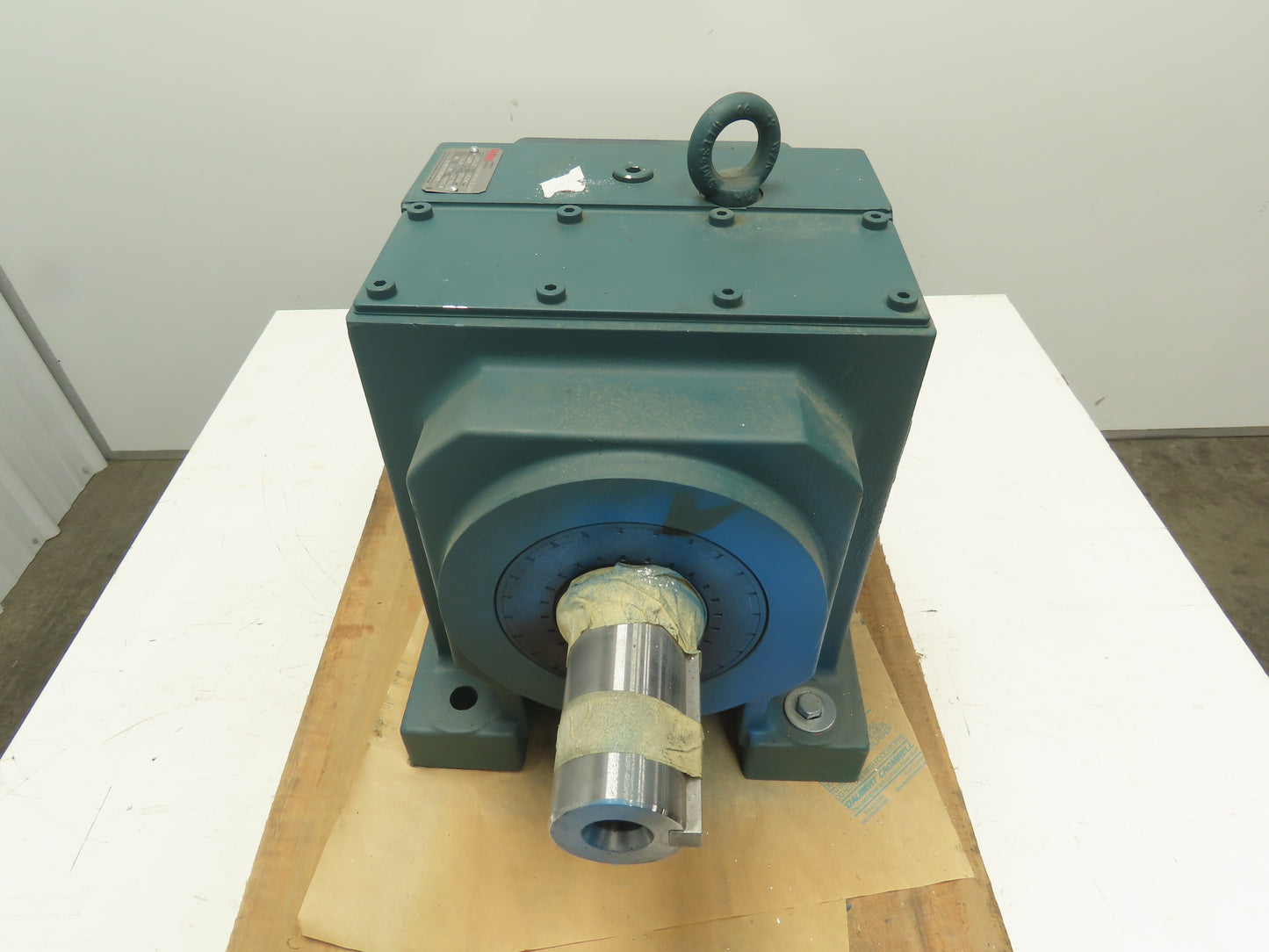 Dodge Quantis In-Line Helical Gear Reducer 17:1 Ratio 10Hp 101RPM 6442 In-Lb