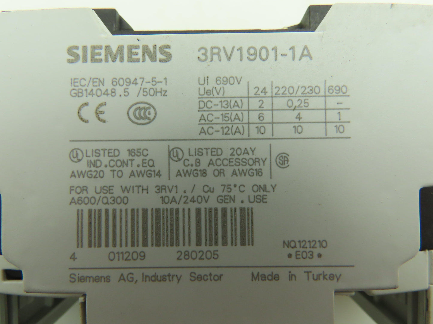 Siemens 3RV1821-4BD10 Circuit Breaker 3Ph 20A 480V Din Rail Mount