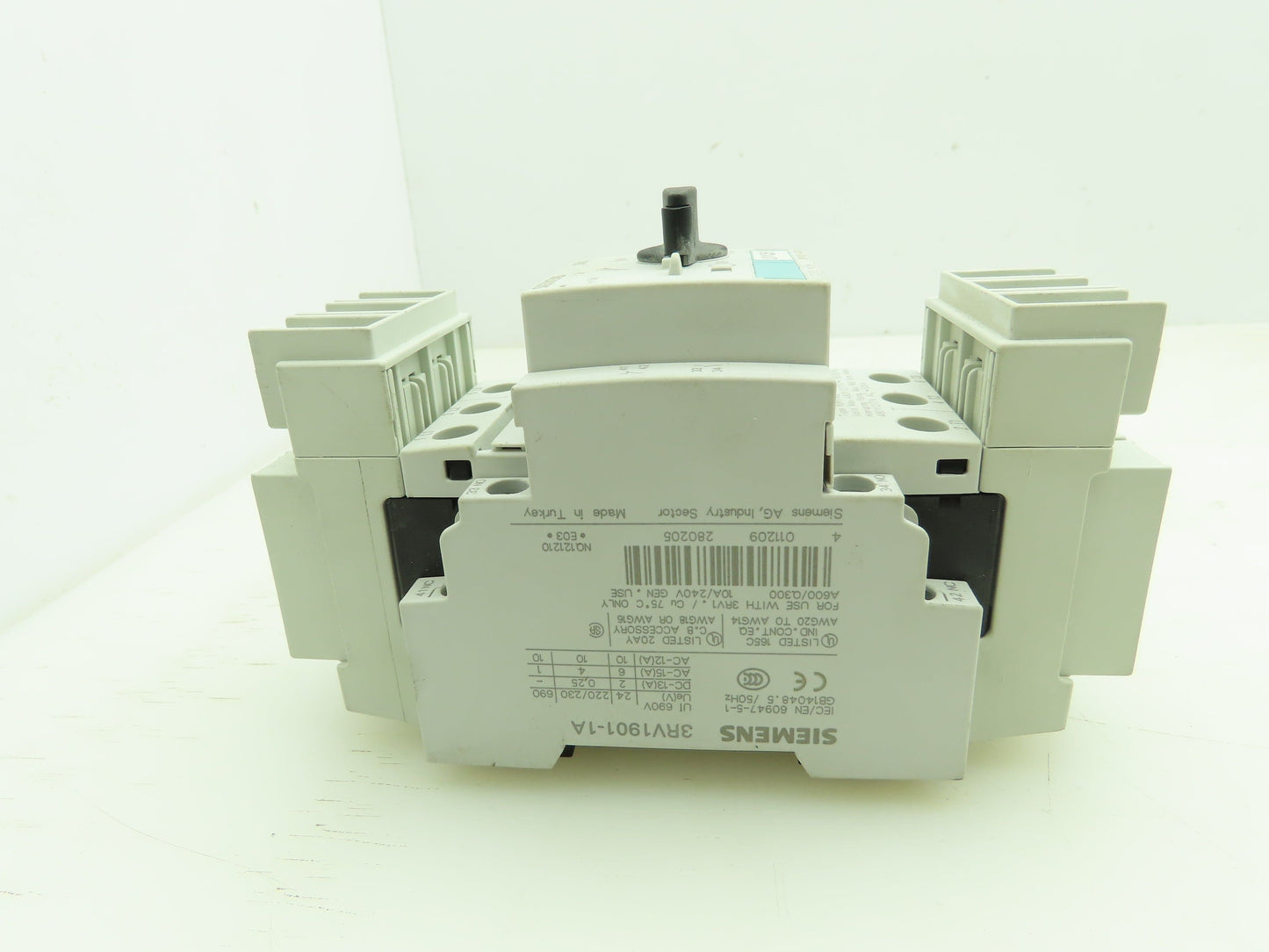 Siemens 3RV1821-4BD10 Circuit Breaker 3Ph 20A 480V Din Rail Mount