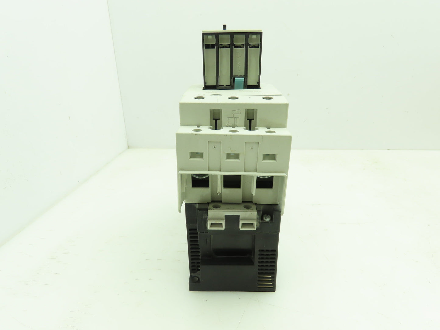 Siemens 3RT1046-1BB40 Sirius Motor Starter Contactor 120A 1000V 24VDC Coil