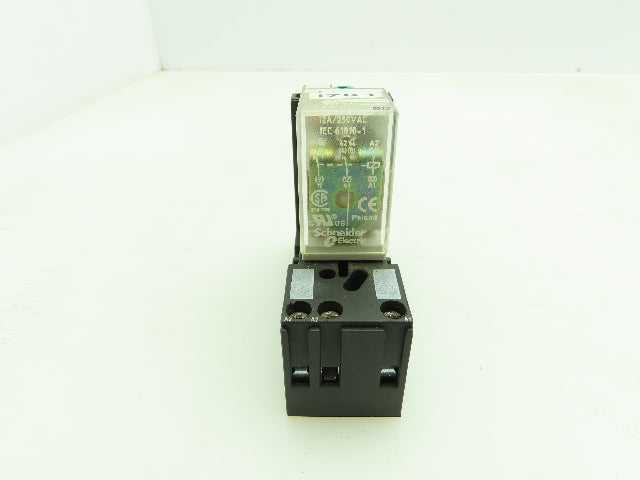 Telemecanique RXL2A12B2BD Ice Cube Relay and Socket 2 Pole 24VDC Lot of 2