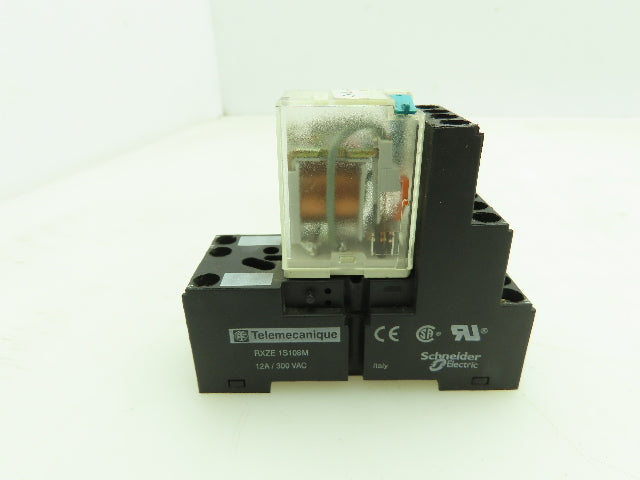 Telemecanique RXL2A12B2BD Ice Cube Relay and Socket 2 Pole 24VDC Lot of 2