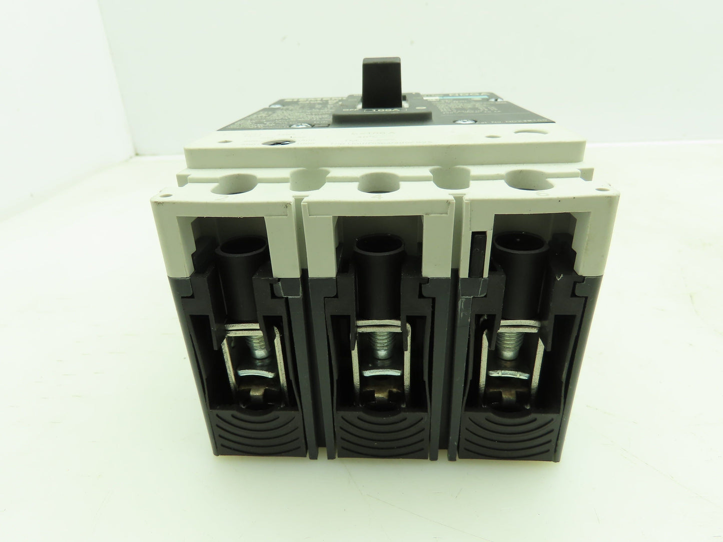 Siemens NDX3B100 Circuit Breaker NDGA 3Ph 100A 600V