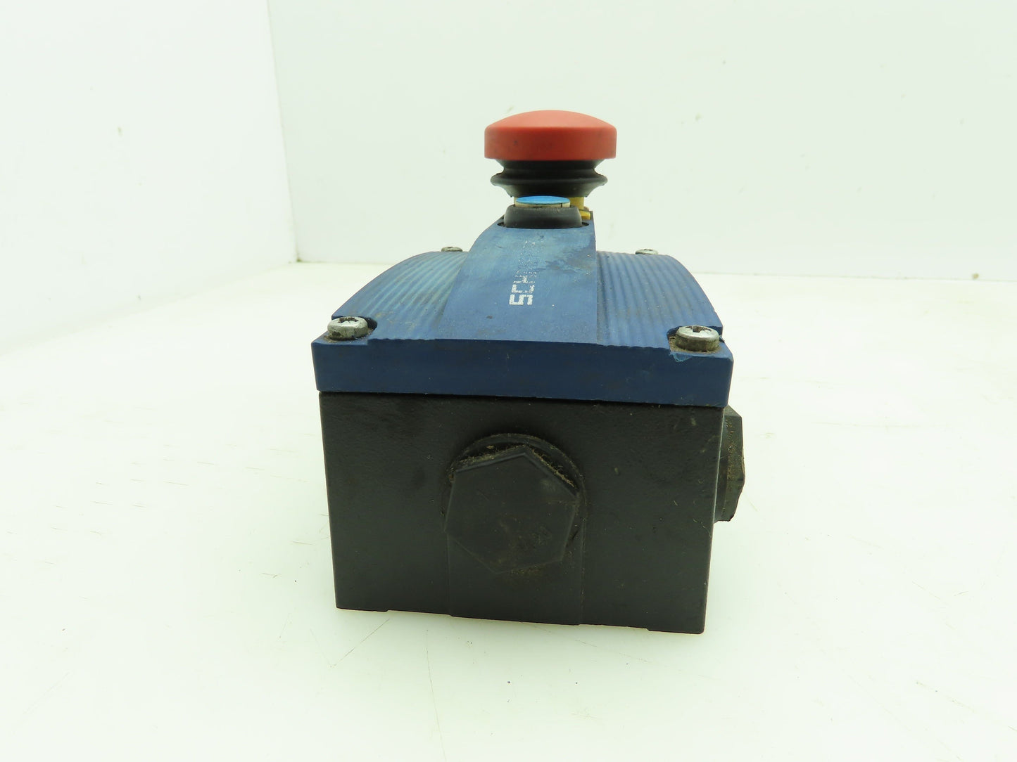 Schmersal ZQ900-11N Safety Rope Pull Cable Wire E-Stop Switch