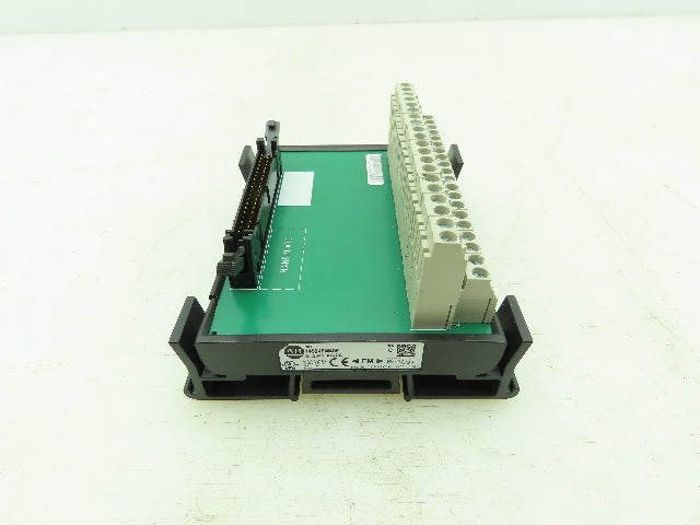 Allen Bradley 1492-IFM40F Digital Expansion Module Fixed Terminal Block 40 Pin