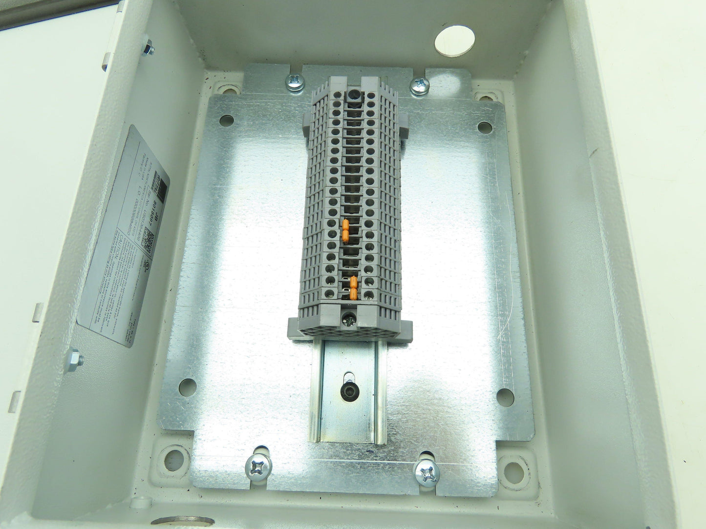 Rittal 8018097 Electrical Enclosure Carbon Steel 10x8x4" JIC Box Terminal Block