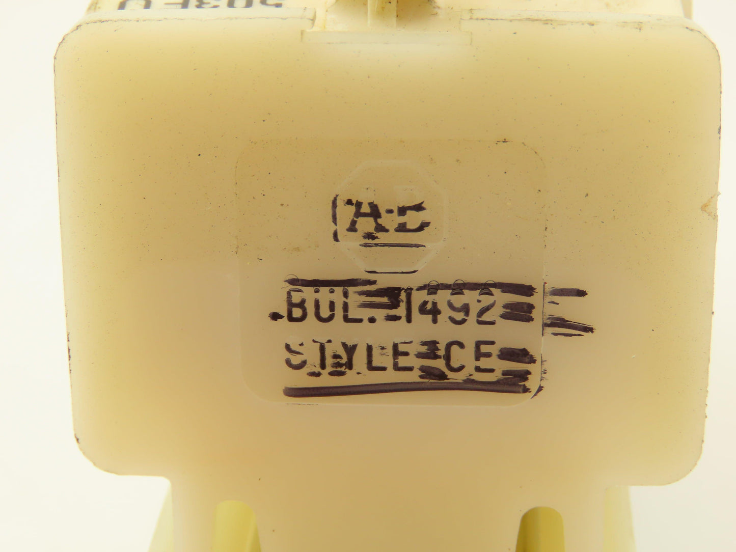 Allen Bradley 1492-CE Terminal Blocks Fuse Holder 10A 600V Skid Lot of 825