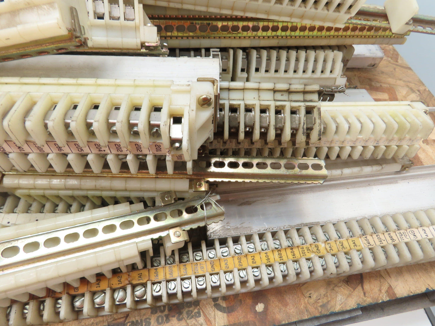 Allen Bradley 1492-CA Terminal Blocks 50A 22-8 Awg Style CA Skid Lot of 1800