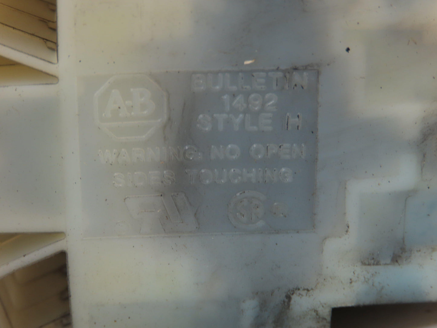 Allen Bradley 1492-H2 Terminal Block Double Circuit 600V 24A Lot of 500