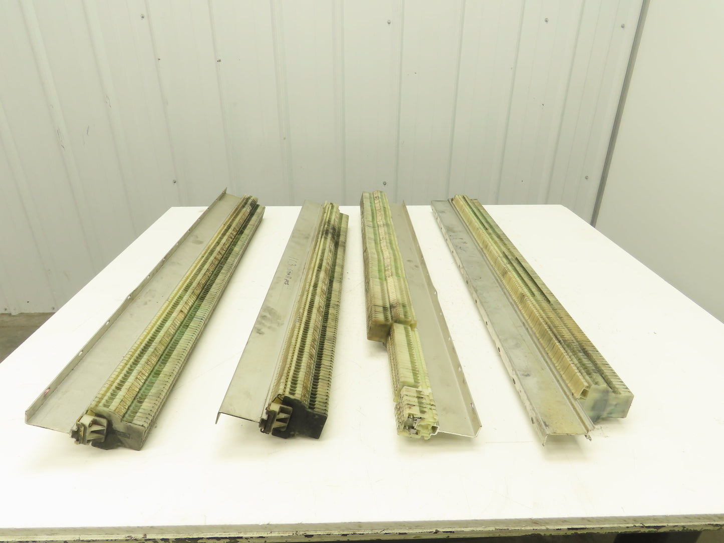 Allen Bradley 1492-H2 Terminal Block Double Circuit 600V 24A Lot of 500