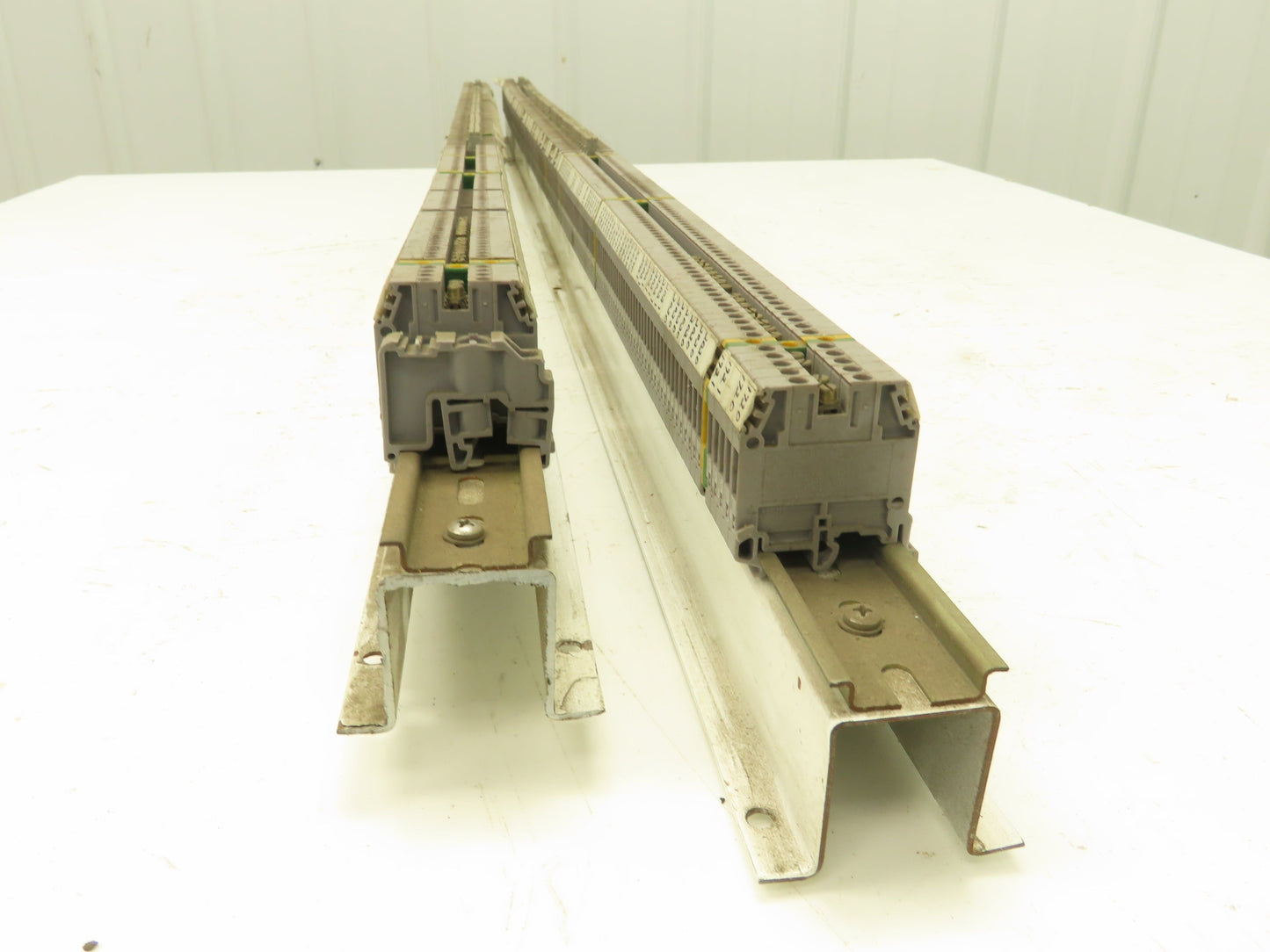 Entrelec M4/6_5116 UK4-T Terminal Block 600V Disconnect Blocks Mixed Lot of 400