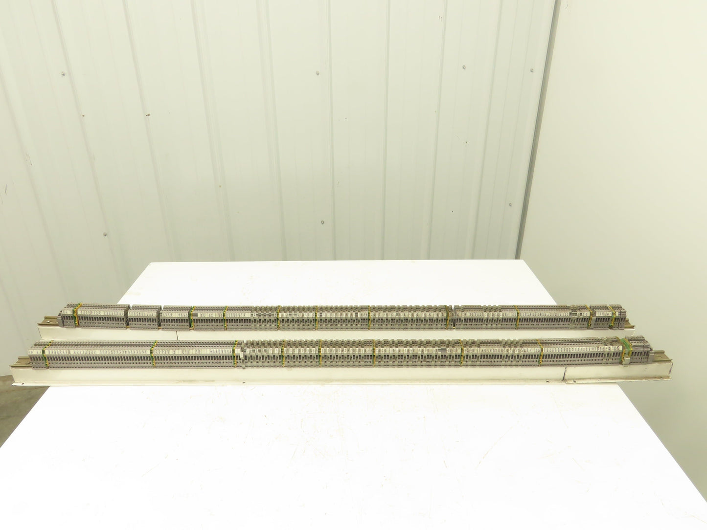 Entrelec M4/6_5116 UK4-T Terminal Block 600V Disconnect Blocks Mixed Lot of 400