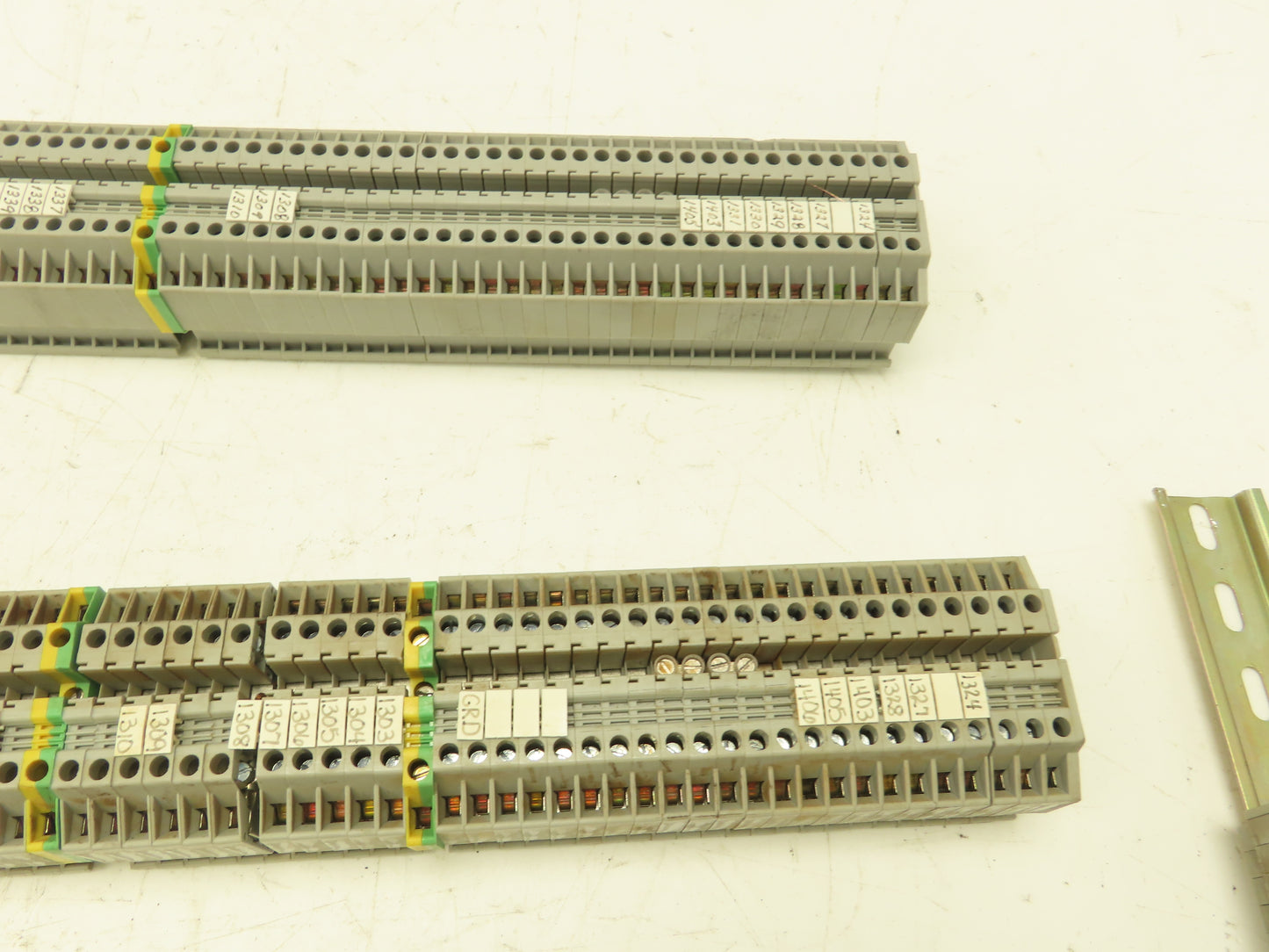 Phoenix Contact Typ UK-FRONT4 Terminal Block 600V 10 AWG Lot of 500