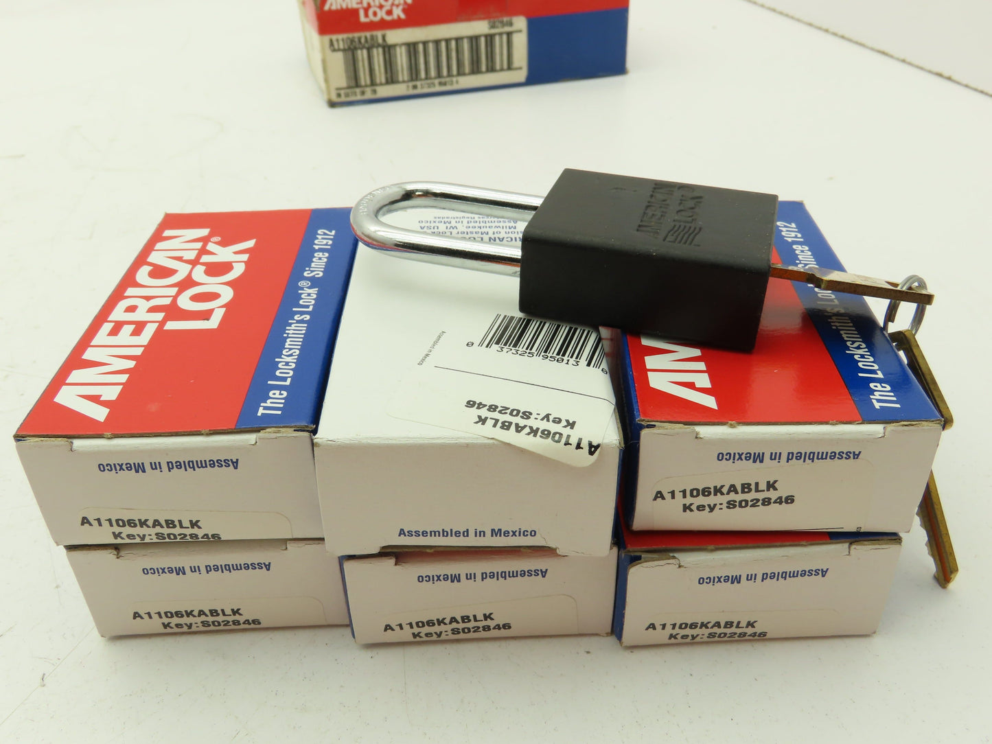 American Lock A1106KABLK Lockout Padlock Black 1-1/2 Shackle Key S02846 Lot of 6