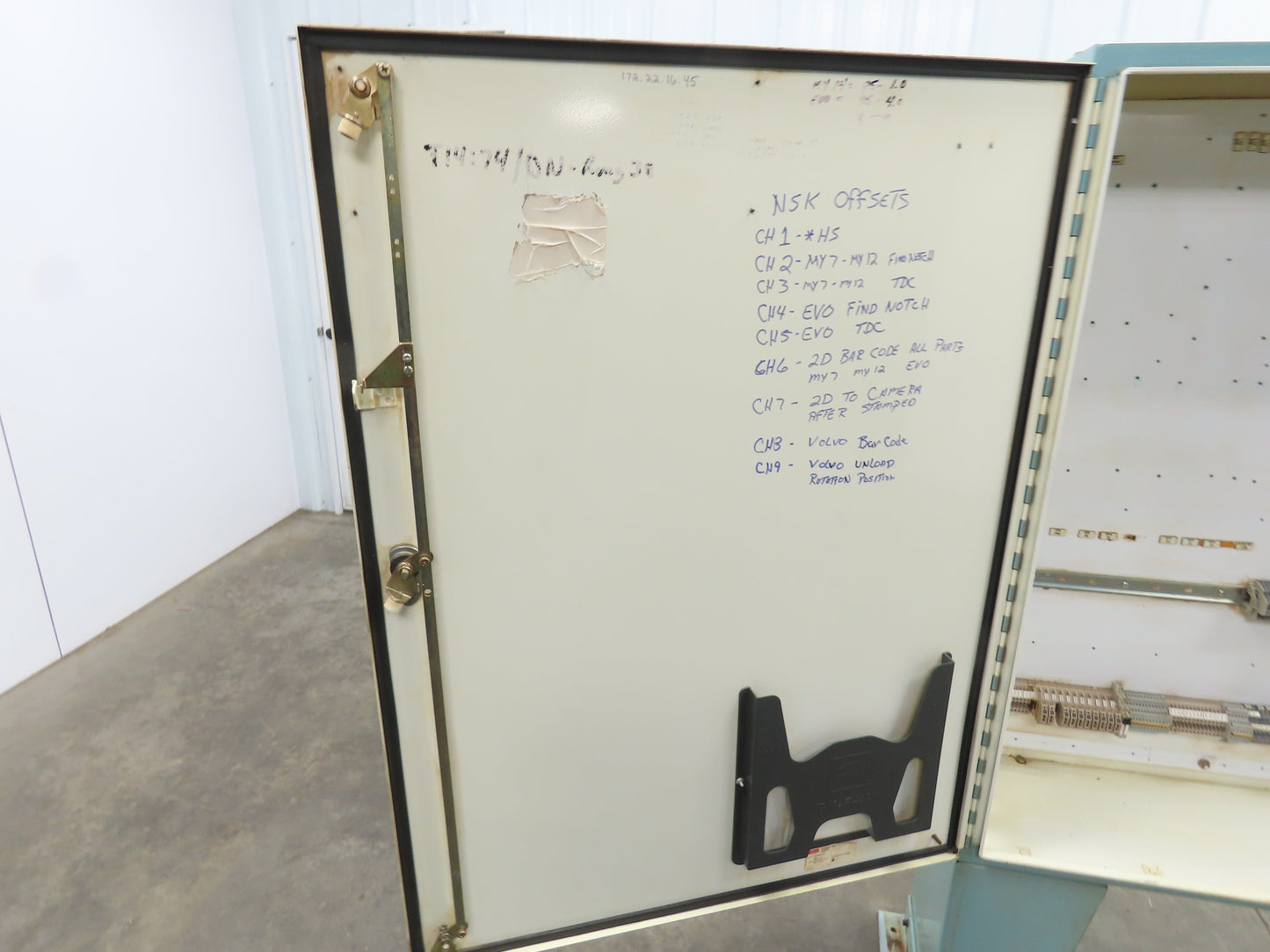 Hoffman A48SA3812LPPL Free Standing Electrical Enclosure 48x38x12 30A Disconnect