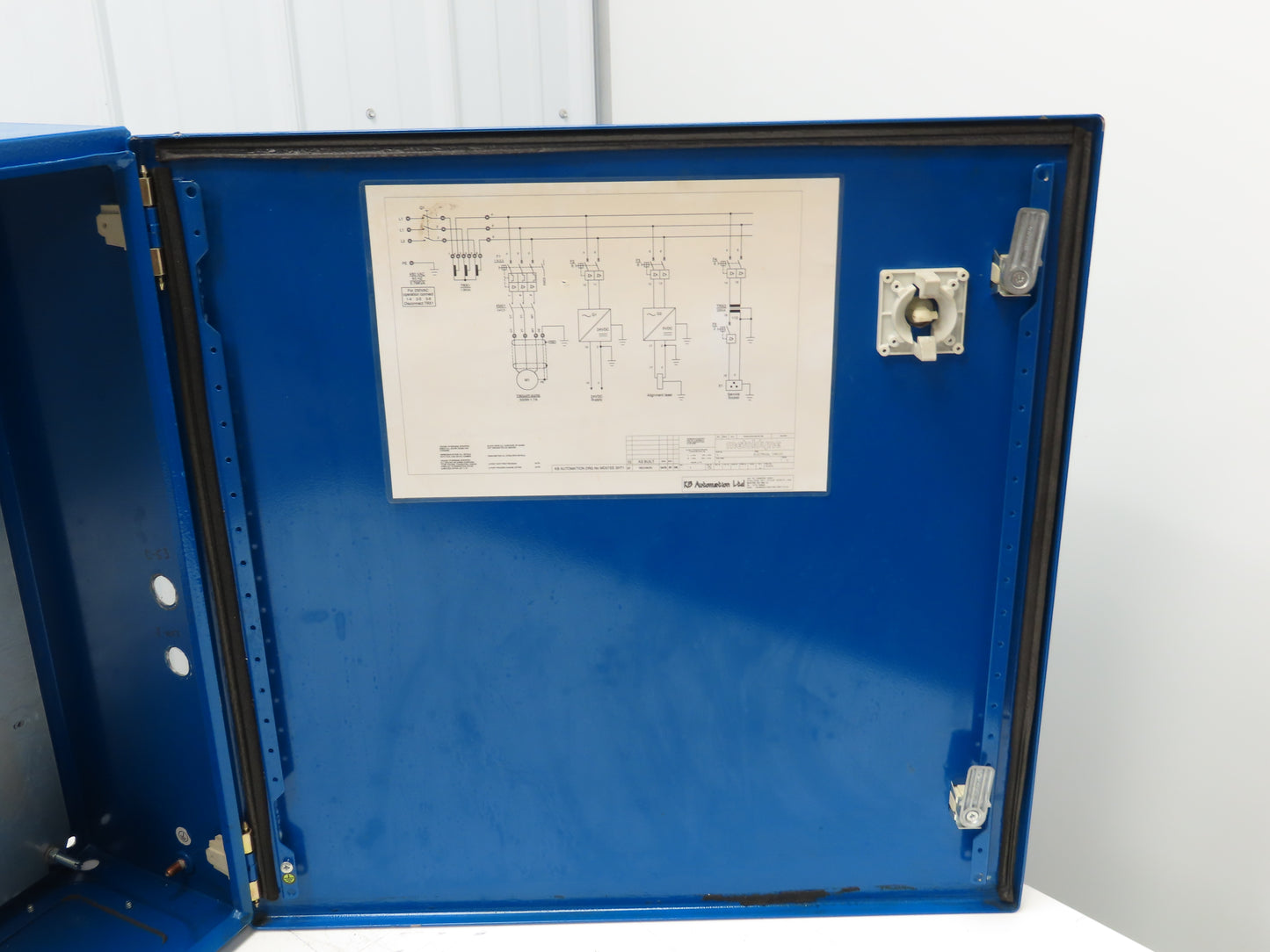 Electrical Enclosure 60x60x20mm Wall Mount 23A 3 Pole Disconnect Blue