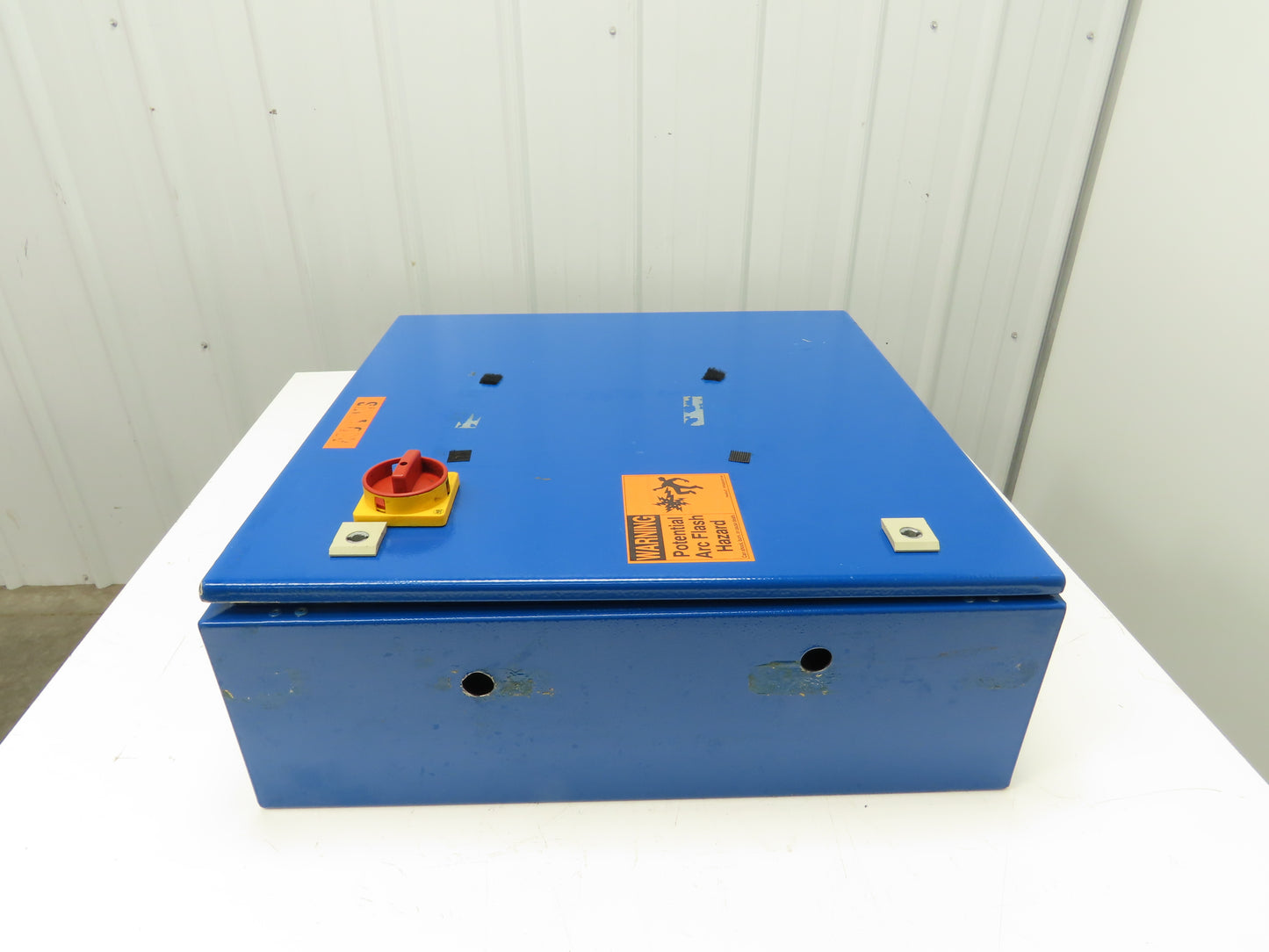 Electrical Enclosure 60x60x20mm Wall Mount 23A 3 Pole Disconnect Blue