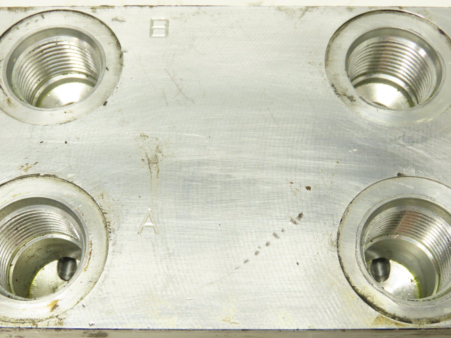 Daman AD03HP074S/PC 7-Station Aluminum Hydraulic Manifold Valve Block D03 SAE