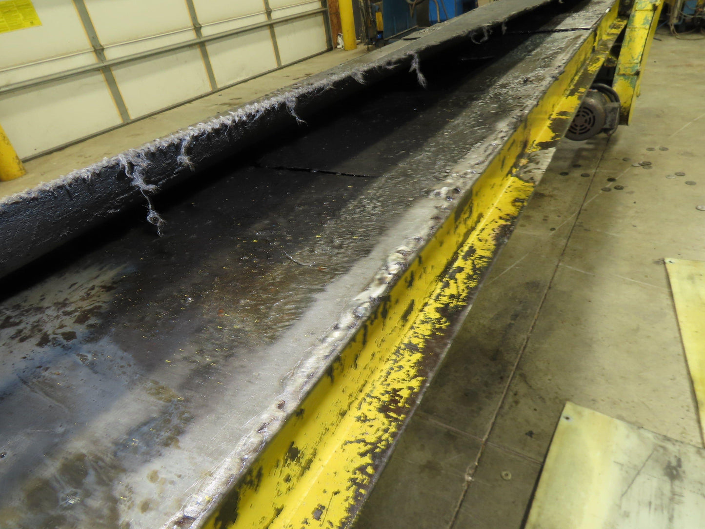 19"x 11' 9" Slider Bed 12" Belt Conveyor 460V 3PH End Drive 56 FPM