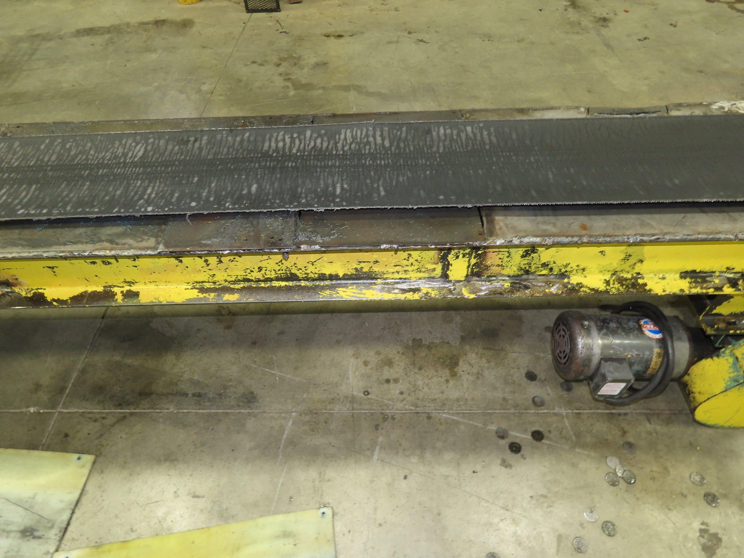 19"x 11' 9" Slider Bed 12" Belt Conveyor 460V 3PH End Drive 56 FPM