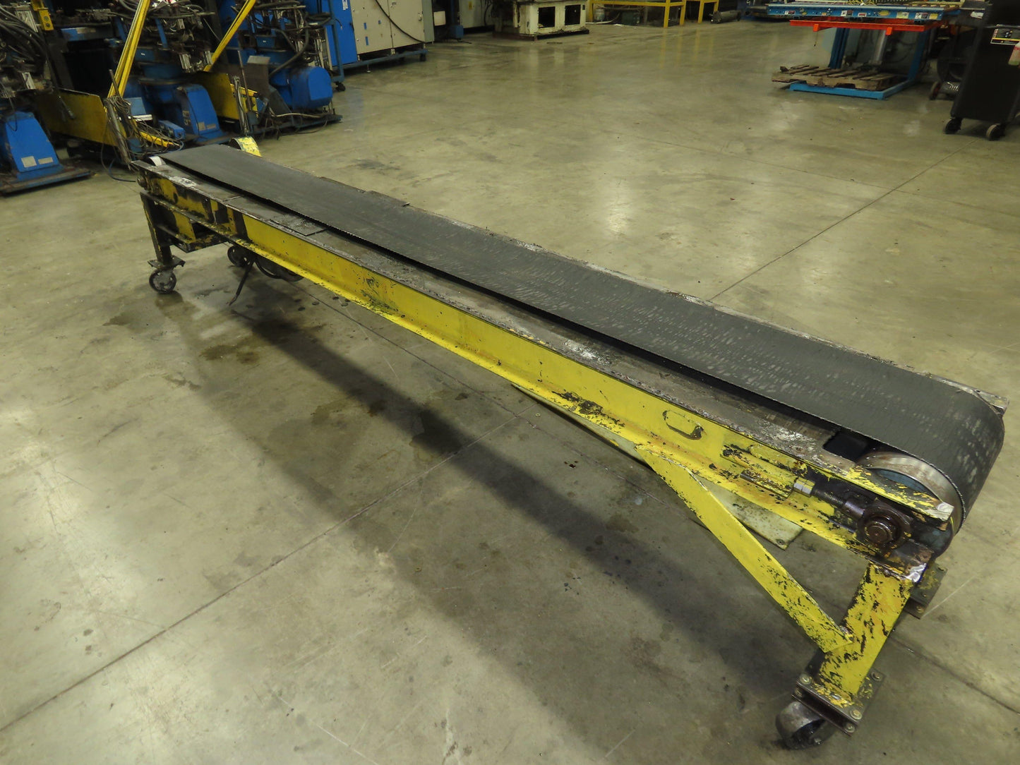 19"x 11' 9" Slider Bed 12" Belt Conveyor 460V 3PH End Drive 56 FPM