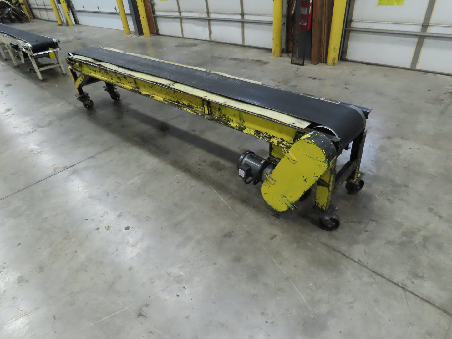 19"x 11' 9" Slider Bed 12" Belt Conveyor 460V 3PH End Drive 56 FPM