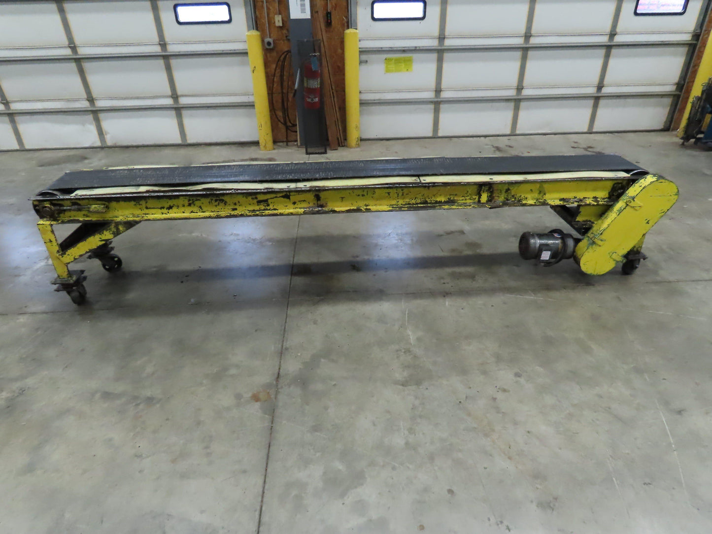 19"x 11' 9" Slider Bed 12" Belt Conveyor 460V 3PH End Drive 56 FPM