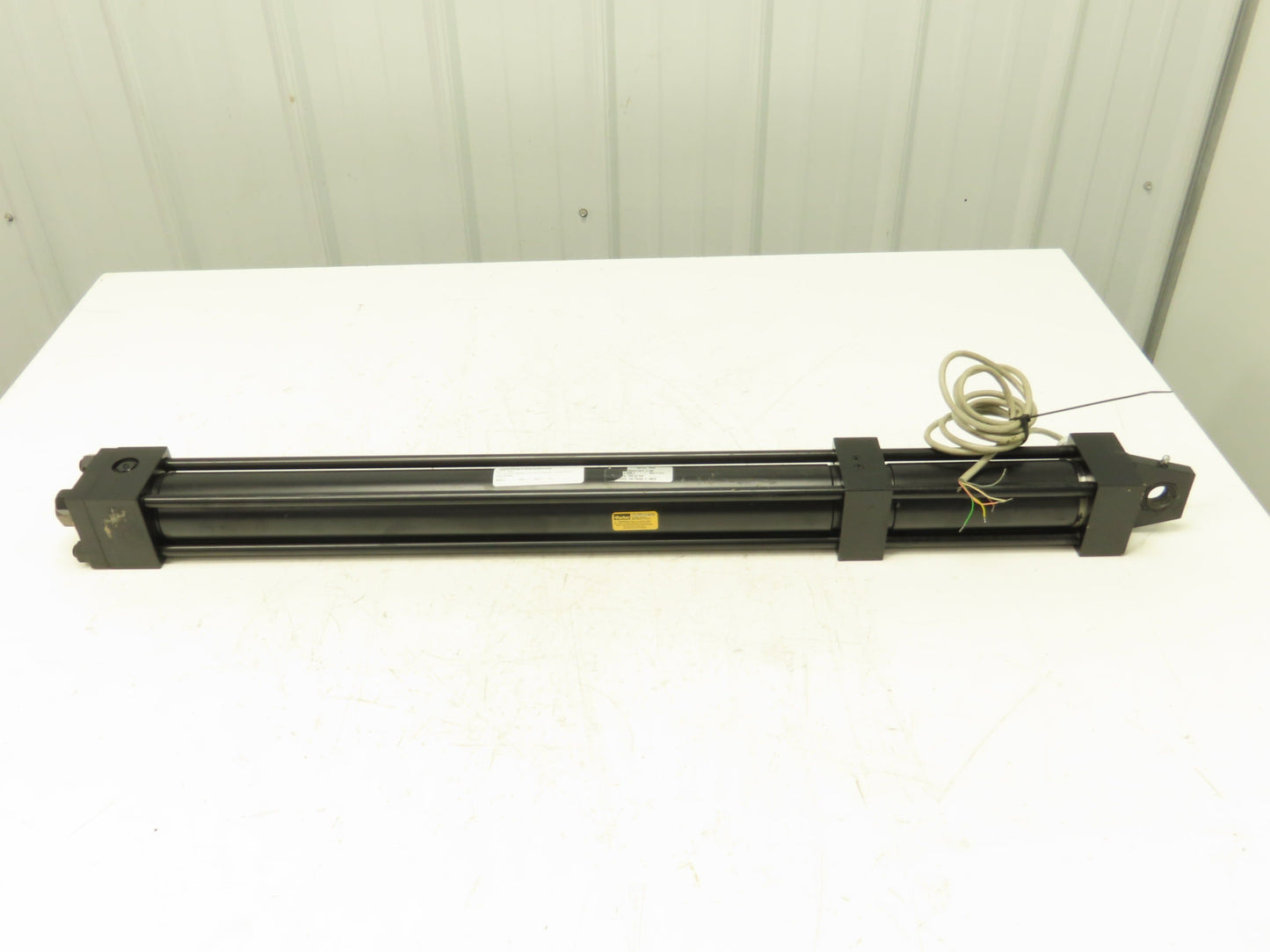 Parker Series 2HX Electrohydraulic Cylinder Actuator 2"Bore 21.5" Stroke 2200PSI