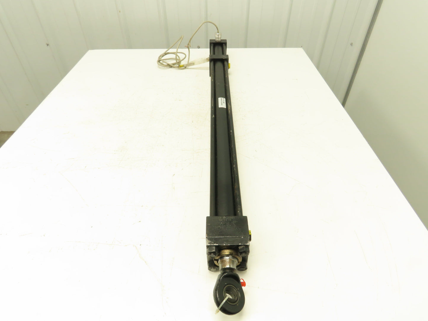 Parker Series 2HX Electrohydraulic Cylinder Actuator 2" Bore 28" Stroke 2200PSI