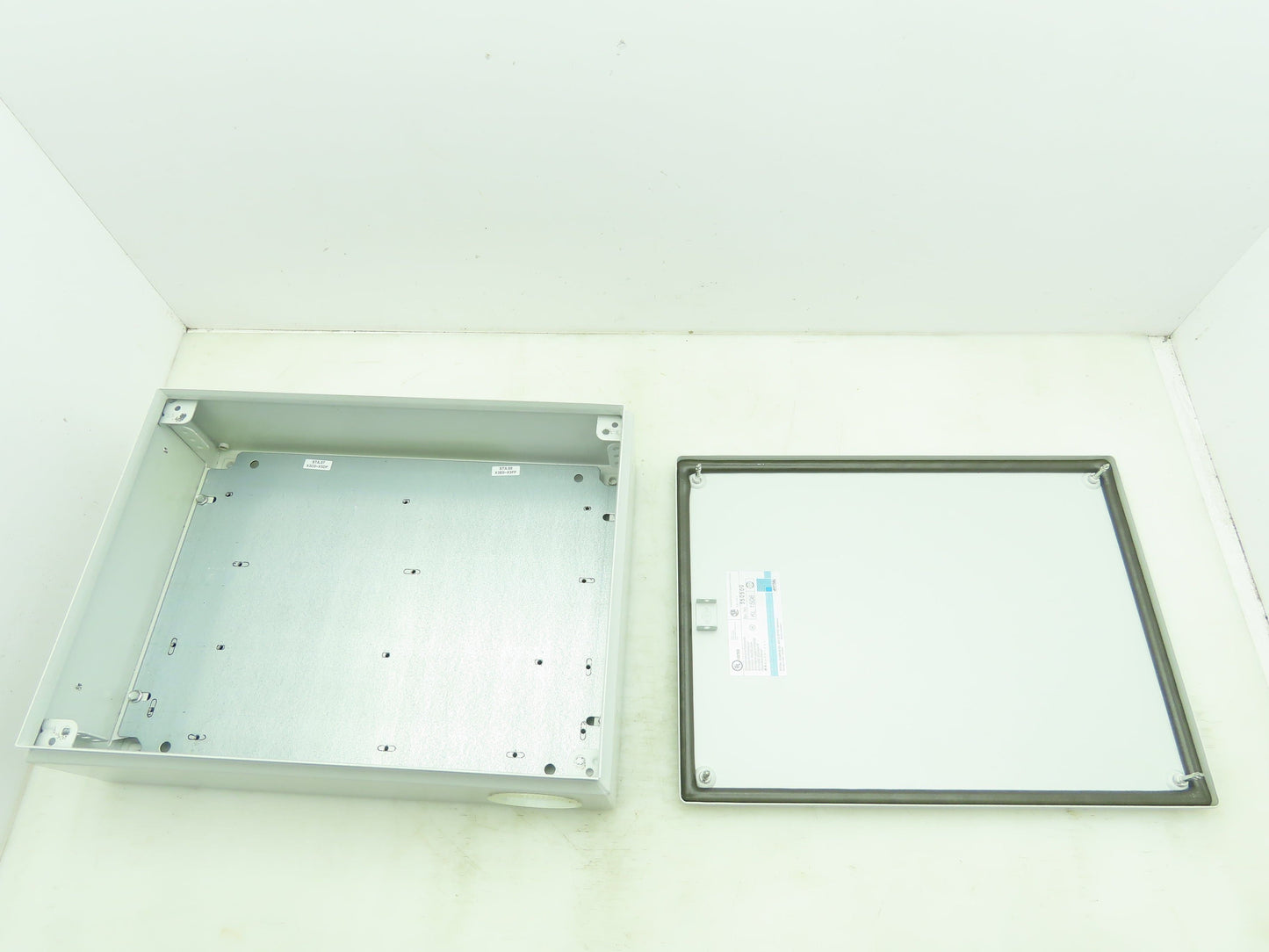 Rittal KL1508 Electrical Enclosure Terminal Box w/Backplate Gray 400x200x120mm