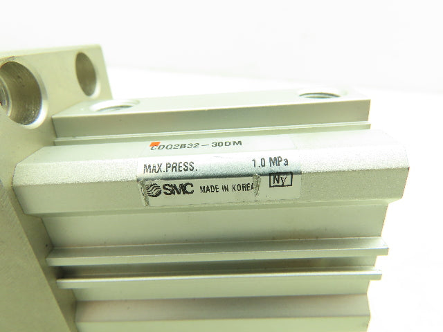 SMC CDQ2B32-30DM Pneumatic Compact Air Cylinder 32mm Bore 30mm Stroke