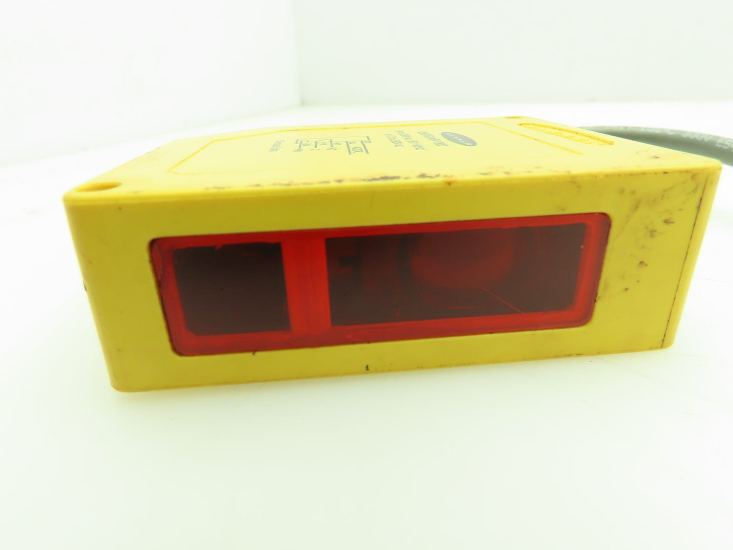 Banner Q60VR3AFV1000 Photoelectric Sensor Q60 Series 2M Range Delay On / Off