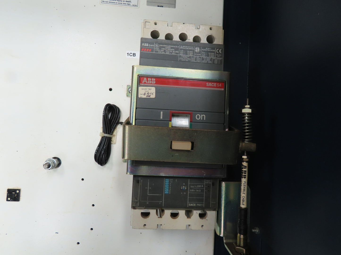 ABB Electrical Enclosure 28x28x14" S4H 2 Pole 250A Disconnect NEMA 12 Wall Mount