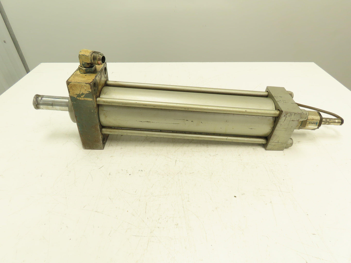 Milwaukee Hydraulic Cylinder 3.5" Bore 14" Stroke Extended Rod