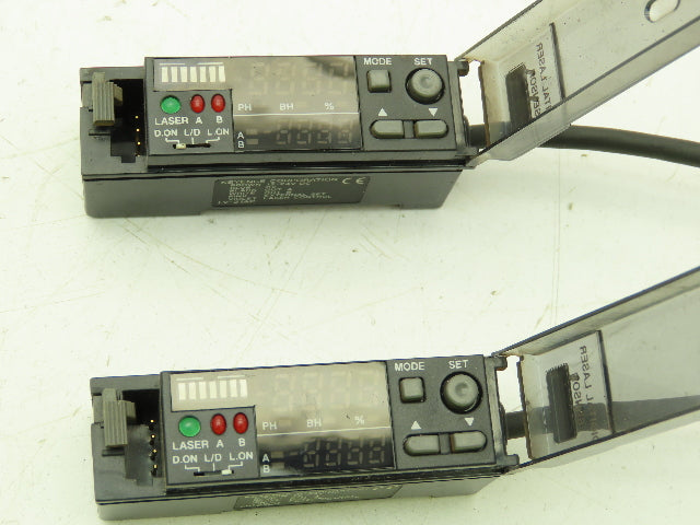 Keyence LV-21AP Digital Laser Sensor Amplifier Main Unit PNP  Lot of 2