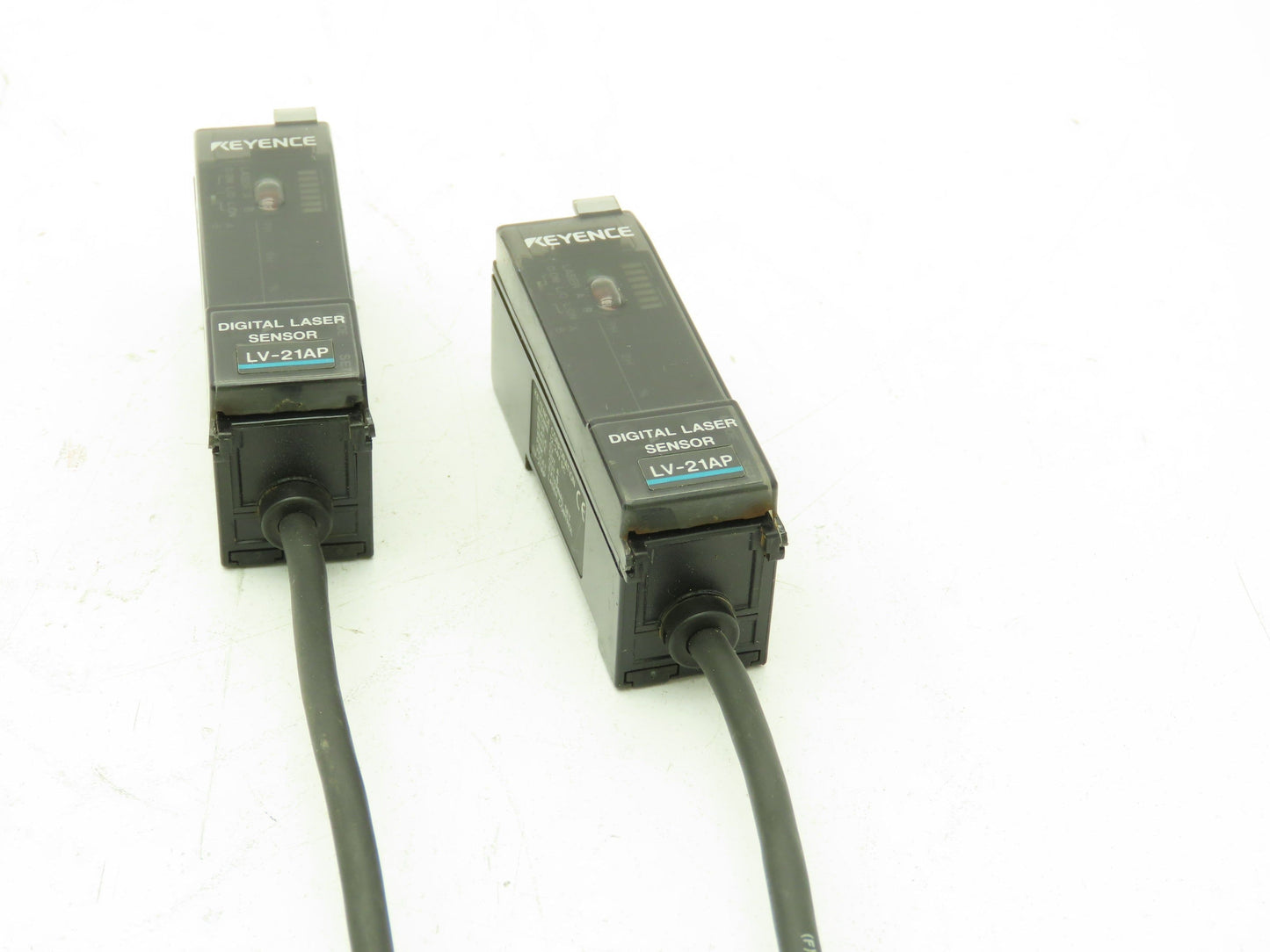 Keyence LV-21AP Digital Laser Sensor Amplifier Main Unit PNP  Lot of 2