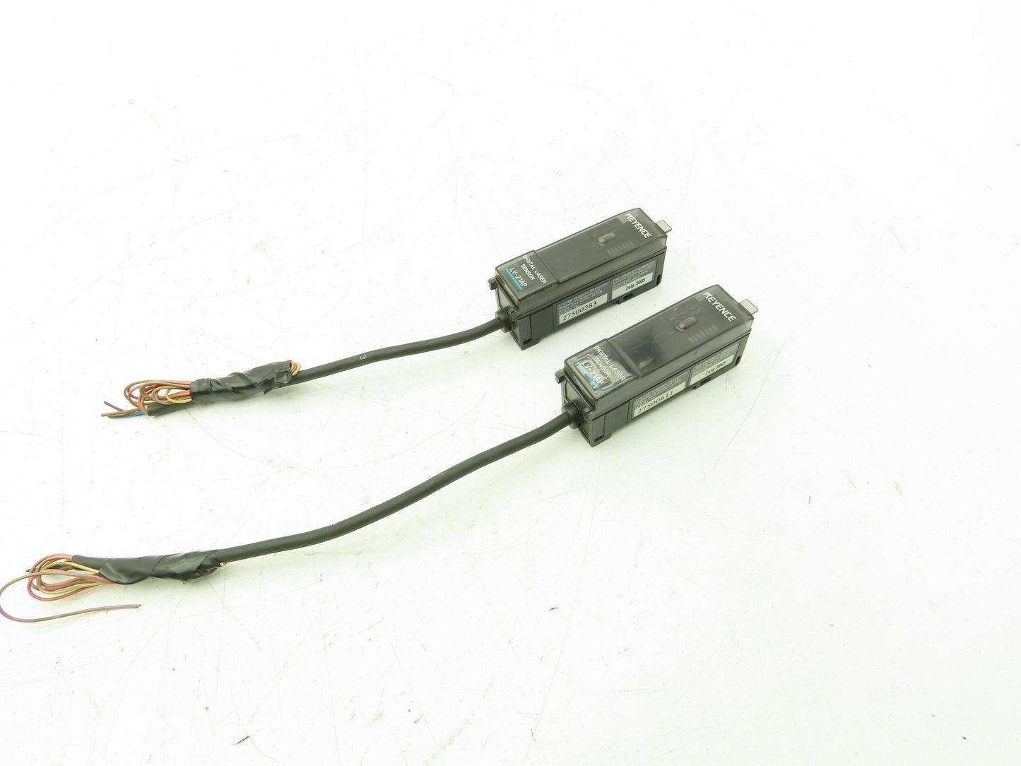 Keyence LV-21AP Digital Laser Sensor Amplifier Main Unit PNP  Lot of 2