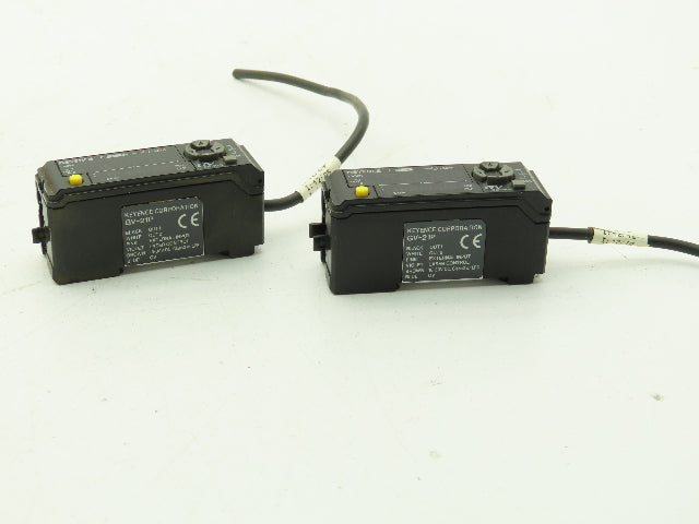 Keyence GV-21P Digital CMOS Laser Sensor Amplifier Main Unit PNP  Lot of 2