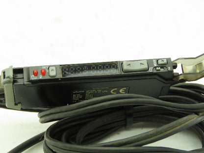 Keyence LV-11SAP Laser Sensor Amplifier with LV-S31 Head 50-200mm