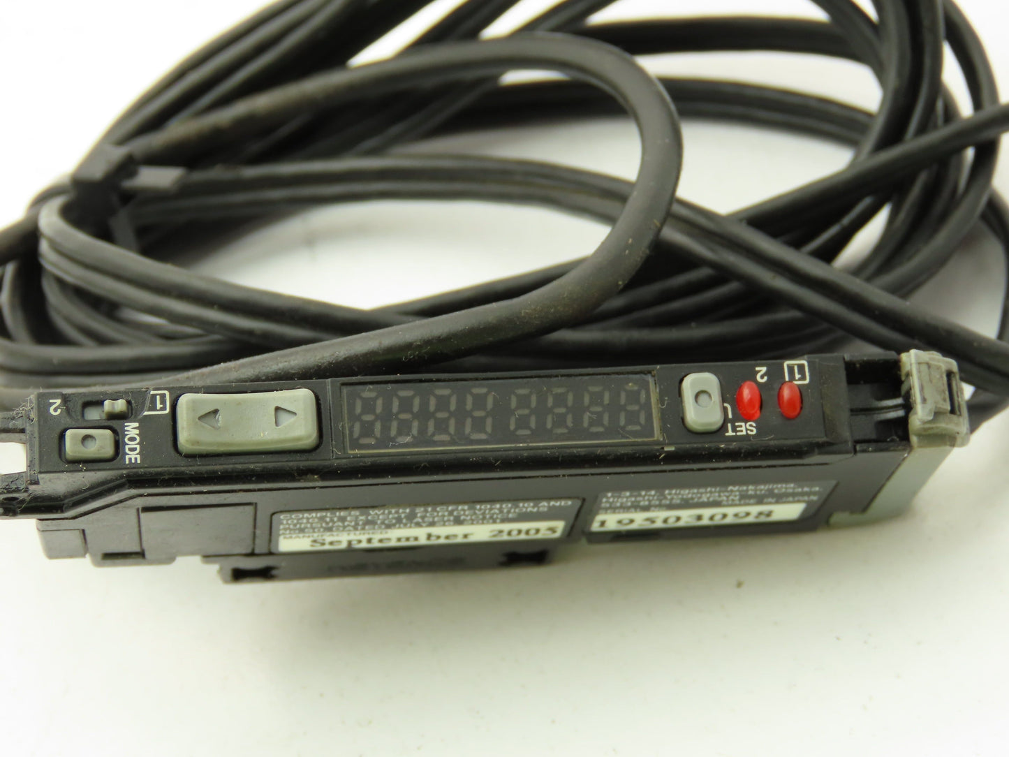 Keyence LV-11SAP Laser Sensor Amplifier with LV-S31 Head 50-200mm