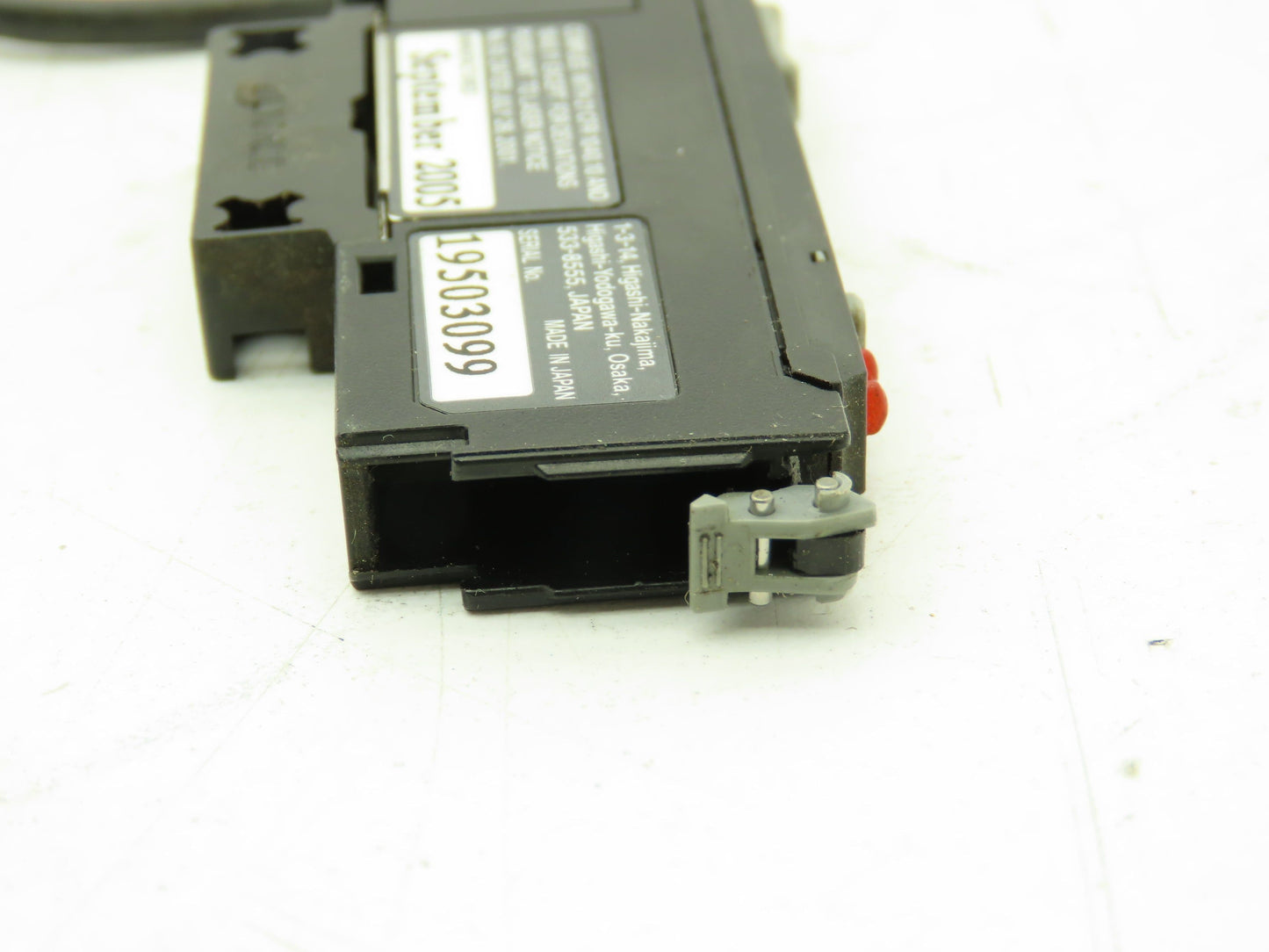 Keyence LV-11SAP Laser Sensor Amplifier Main Unit PNP