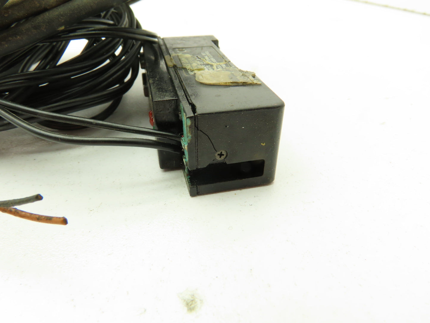 Keyence LV-21AP Laser Sensor Amplifier with LV-H32 Reflective Head