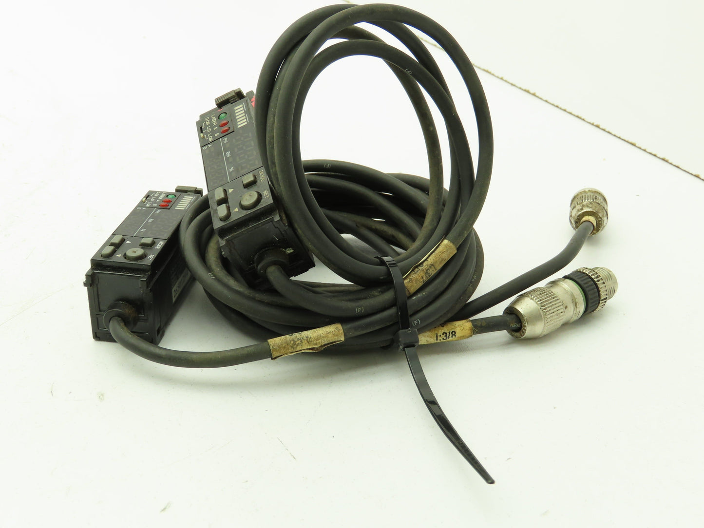 Keyence LV-21AP Digital Laser Sensor Amplifier Main Unit  Lot of 2