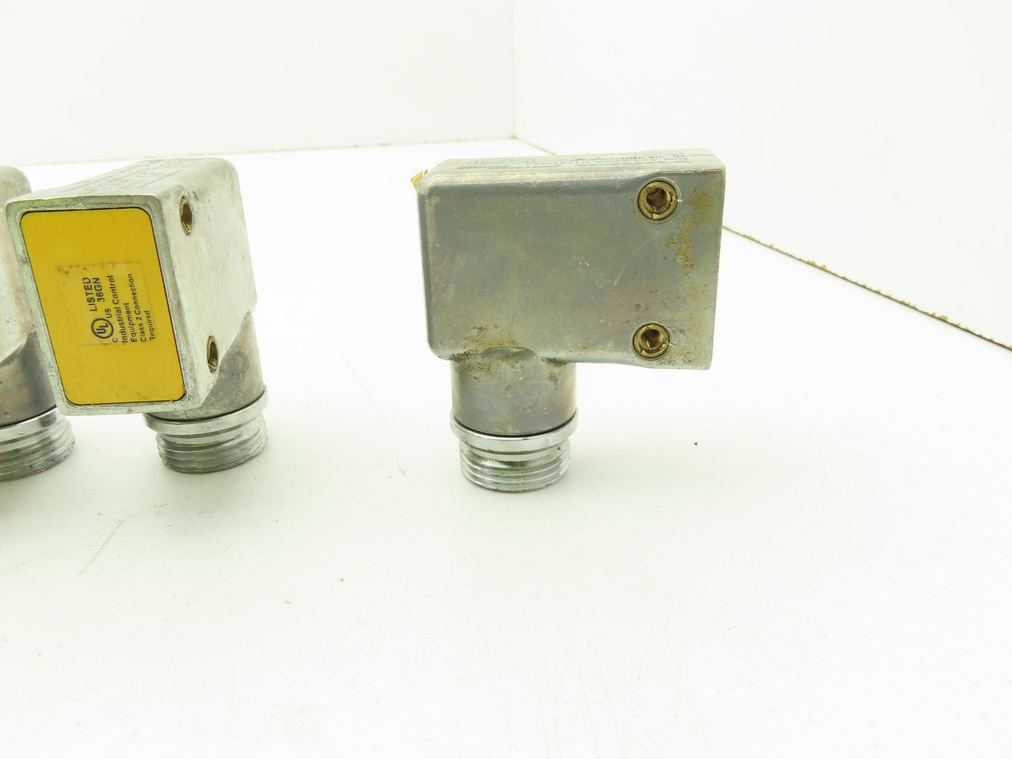 Turck A23 Proximity Sensor 20-250vac 10-30VDC Lot of 5