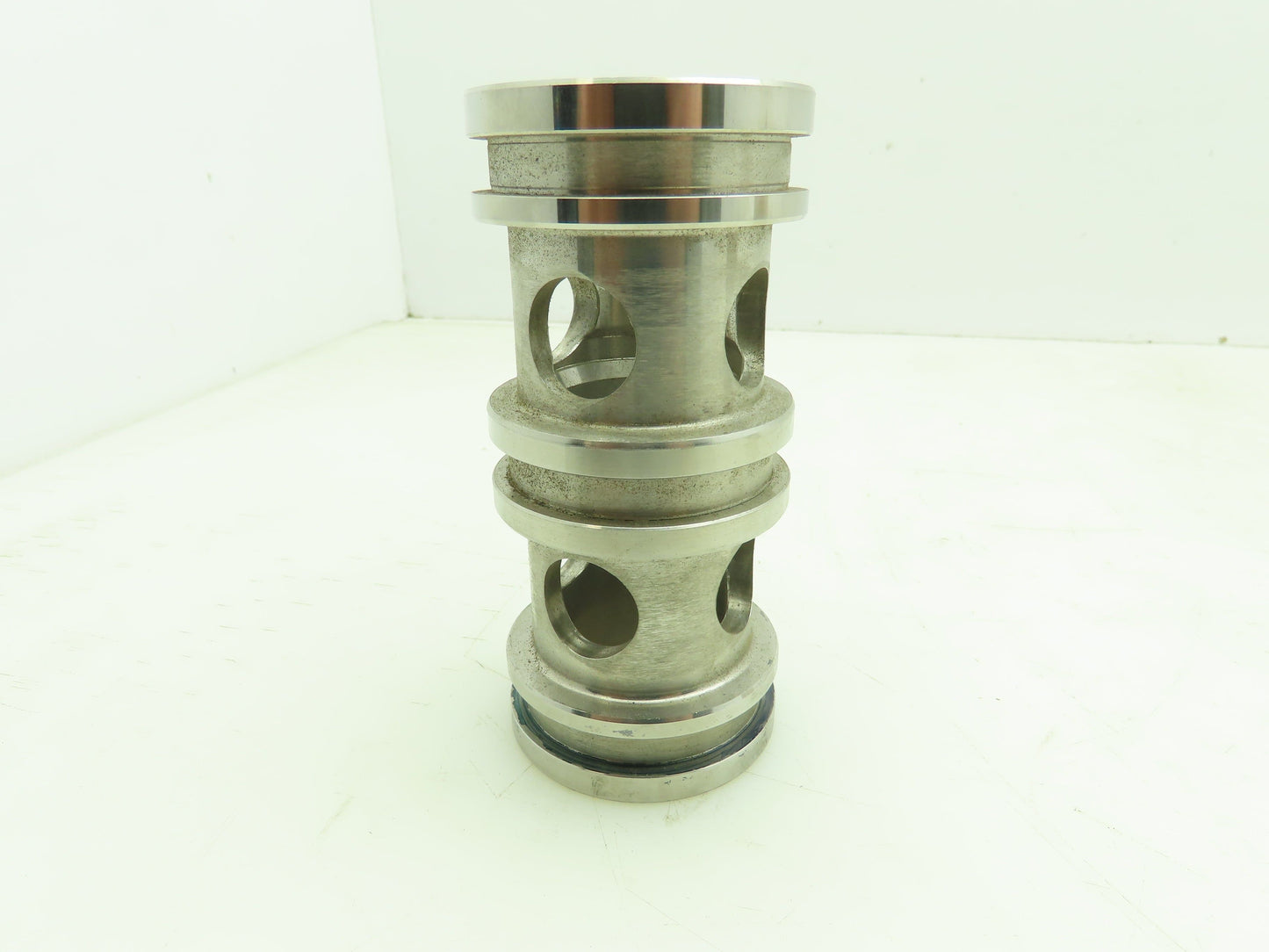 Sinclair D013007 Valve Seat Sleave Replacement  2 Way 4000PSI  1-1/2"