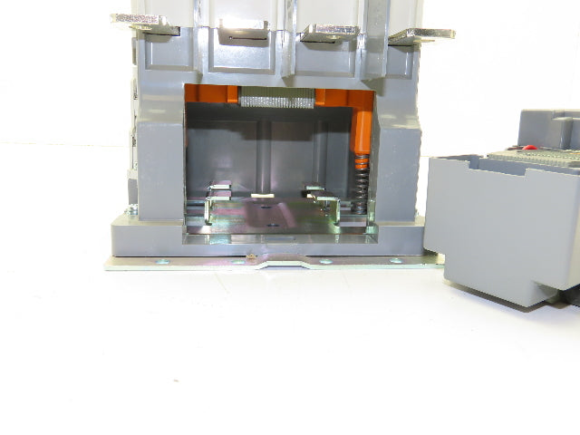 Benshaw RSC-220/4-U-120 Magnetic 4-Pole Contactor 260A 600V 3PH 120V Coil