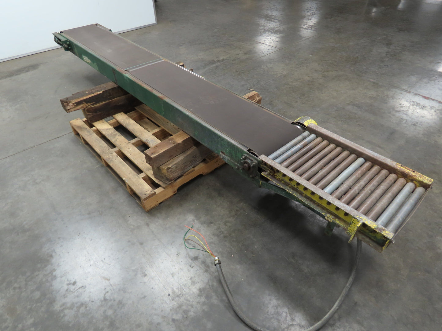 16"x 11' Slider Bed Conveyor 13" Belt 1/3Hp 460V 3PH End Drive
