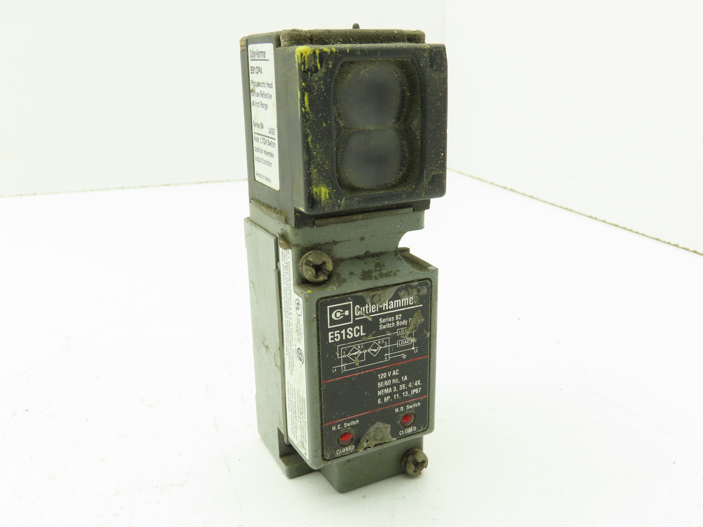 Cutler Hammer E51DP4 Photoelectric Head Diffuse Reflective Sensor 40" Range