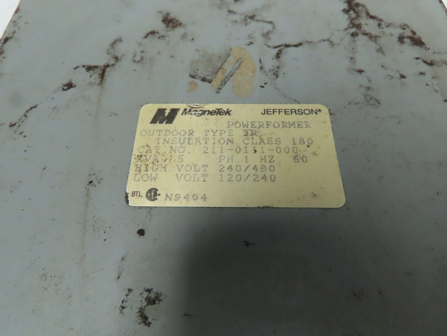 Magnetek 211-0111-000 Powerformer Transformer 5KVA 240/480V 120/240V 1PH Type 3R